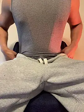 kenjisexy3 online show from March 3, 1:50 pm