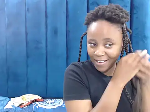 Snapshot of CreamyTea chatting on March 6, 6:15 pm CreamyTea online show from March 6, 6:15 pm