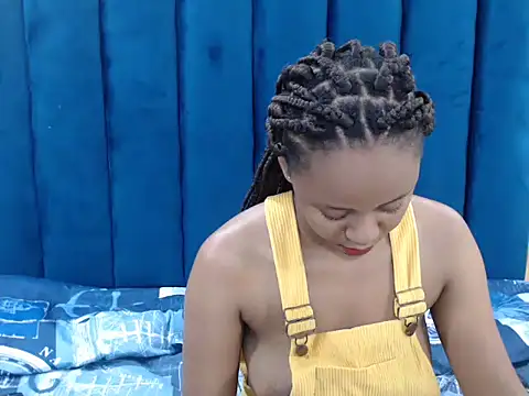 Snapshot of CreamyTea chatting on March 20, 6:02 pm CreamyTea online show from March 20, 6:02 pm