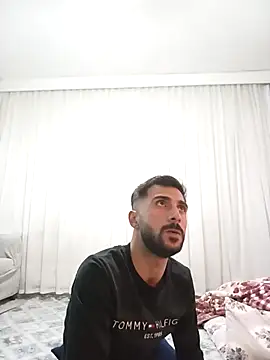 Snapshot of Serkan_2 chatting on February 27, 4:56 am Serkan 2 online show from February 27, 4:56 am