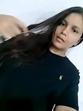 Snapshot of DiamanteSafiro chatting on February 26, 9:03 pm DiamanteSafiro online show from February 26, 9:03 pm