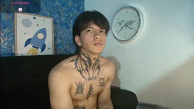 Snapshot of Tessarion_Black chatting on June 27, 3:44 am Tessarion Black online show from June 27, 3:44 am