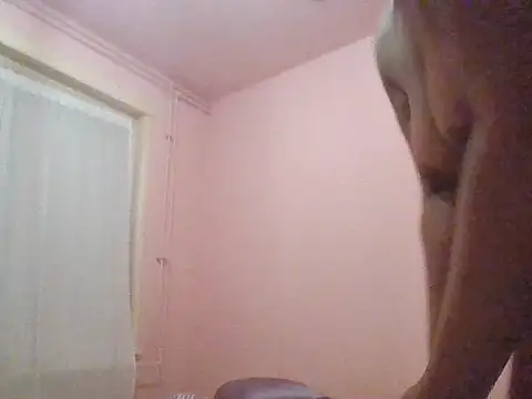 Writergurl69 online show from April 7, 10:20 pm