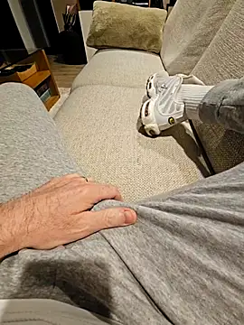 Snapshot of Kiffeur2Tn chatting on February 22, 11:03 pm Kiffeur2Tn online show from February 22, 11:03 pm