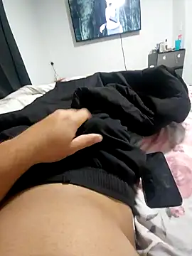 Snapshot of Danielpaudoce1 chatting on February 28, 6:53 pm Danielpaudoce1 online show from February 28, 6:53 pm