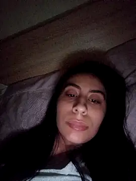 Snapshot of selena69k chatting on February 23, 4:32 am selena69k online show from February 23, 4:32 am