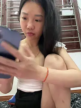 Miumieu2 online show from May 24, 1:49 pm