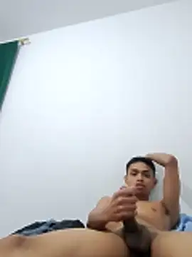 Lluviadeorohd online show from February 23, 4:43 am