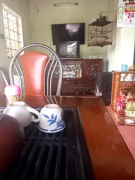 Snapshot of hungdecu chatting on February 24, 1:25 am hungdecu online show from February 24, 1:25 am