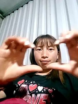 Snapshot of Xuka-xx chatting on March 2, 3:30 pm Xuka-xx online show from March 2, 3:30 pm