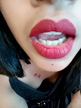 CuteShruti online show from April 16, 9:32 am