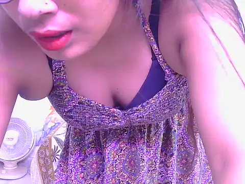 Aayesha-queen online show from March 15, 3:56 am