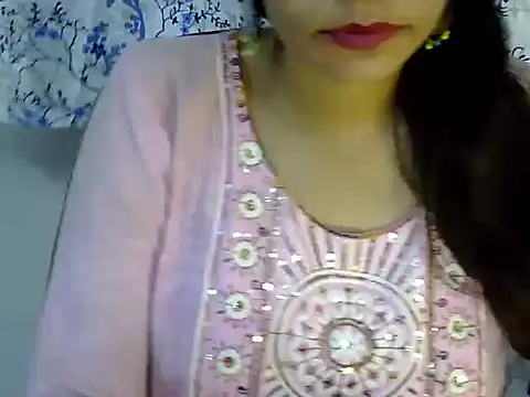 Neha Sharma2 online show from July 17, 1:40 pm