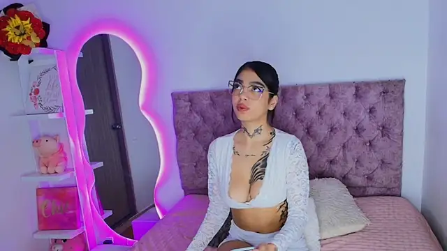 CamilaVelour online show from March 11, 3:01 am