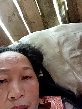 heesuu11 online show from March 31, 6:03 am