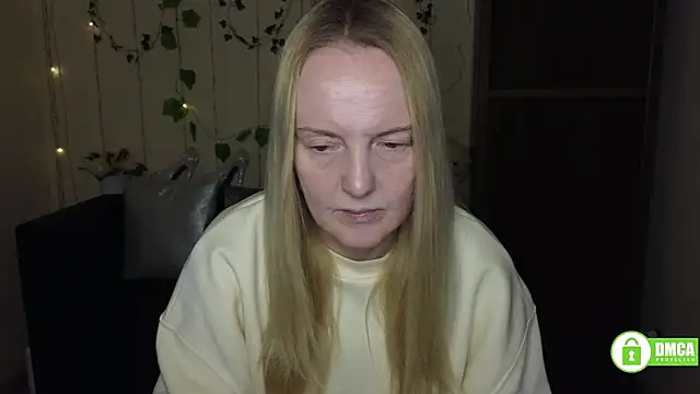 Snapshot of Bella_soulmate chatting on March 16, 6:28 am Bella soulmate online show from March 16, 6:28 am