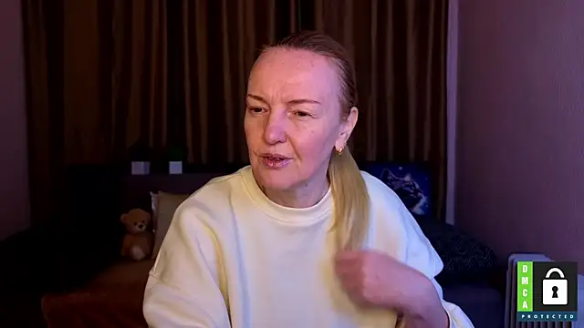 Snapshot of Bella_soulmate chatting on April 12, 11:26 am Bella soulmate online show from April 12, 11:26 am