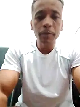 Snapshot of Rodr_go14 chatting on June 12, 4:28 pm Rodr go14 online show from June 12, 4:28 pm