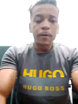 Snapshot of Rodr_go14 chatting on June 14, 11:01 am Rodr go14 online show from June 14, 11:01 am