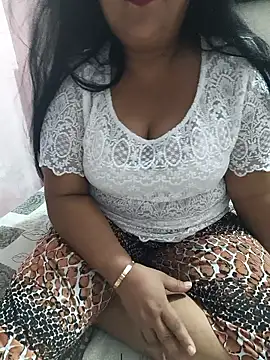 Moonae online show from April 10, 1:49 pm