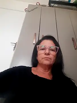 Camilegaucha online show from April 25, 6:38 pm