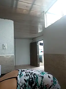 Emily Rouse23 online show from March 29, 7:25 pm