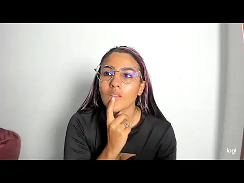 Snapshot of TatyGomez_ chatting on March 2, 5:08 am TatyGomez online show from March 2, 5:08 am