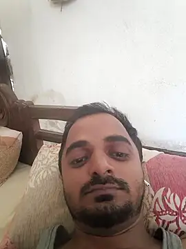 Snapshot of arya94 chatting on May 26, 11:06 am arya94 online show from May 26, 11:06 am