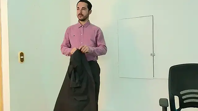 Snapshot of Adams_Sanz chatting on June 18, 7:18 pm Adams Sanz online show from June 18, 7:18 pm