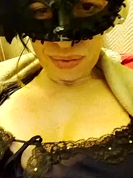 Snapshot of lily2022 chatting on February 23, 9:12 pm lily2022 online show from February 23, 9:12 pm