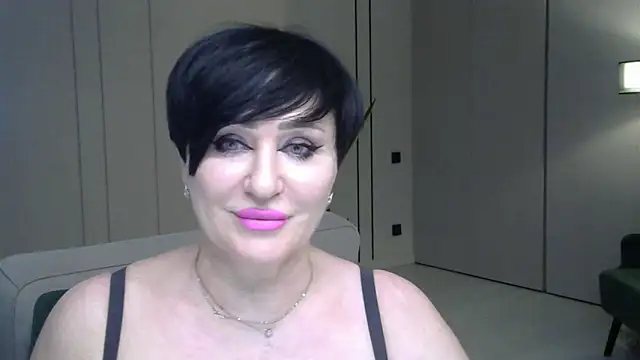 Kleotempt online show from April 16, 9:39 pm