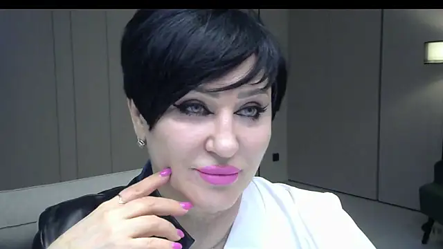 Snapshot of Kleotempt chatting on April 19, 7:16 pm Kleotempt online show from April 19, 7:16 pm