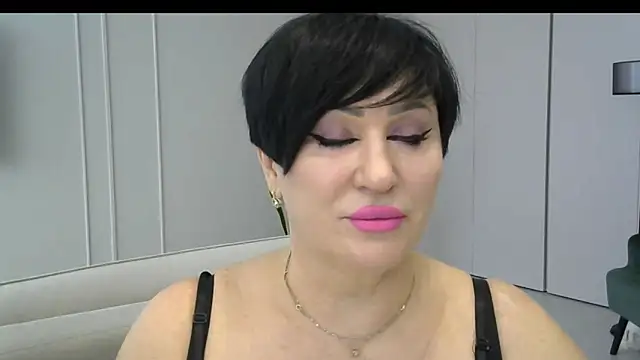 Snapshot of Kleotempt chatting on April 20, 12:41 pm Kleotempt online show from April 20, 12:41 pm