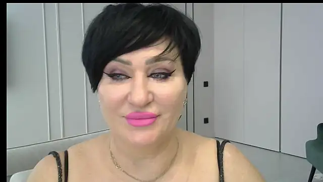 Snapshot of Kleotempt chatting on April 22, 11:34 am Kleotempt online show from April 22, 11:34 am