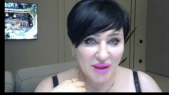Snapshot of Kleotempt chatting on April 30, 7:20 pm Kleotempt online show from April 30, 7:20 pm