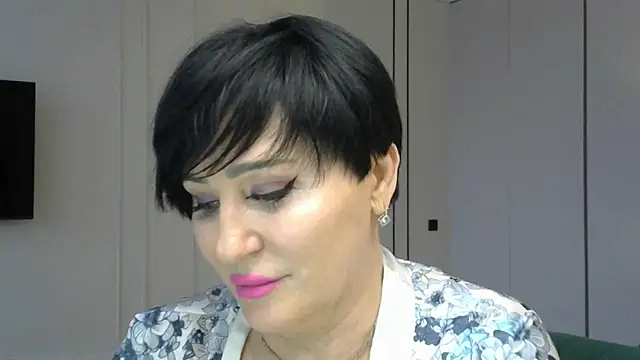 Snapshot of Kleotempt chatting on May 16, 12:18 am Kleotempt online show from May 16, 12:18 am