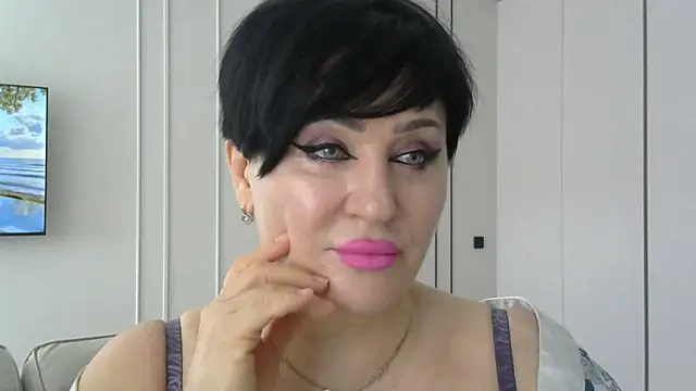 Snapshot of Kleotempt chatting on May 18, 11:49 am Kleotempt online show from May 18, 11:49 am