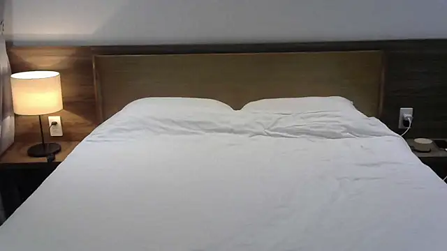 Snapshot of Kleotempt chatting on June 4, 3:40 pm Kleotempt online show from June 4, 3:40 pm
