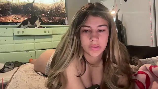 TheLexiLuvvr online show from February 24, 10:19 pm