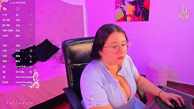 sienna cavalli online show from April 9, 12:32 pm