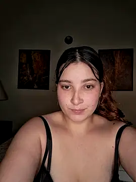 Estelle Noir online show from June 11, 6:28 pm