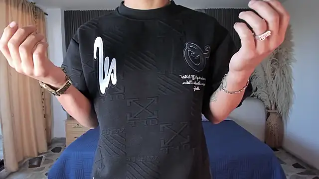 DylanRoyce  online show from March 19, 12:20 pm