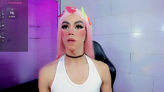 Gema Jones  online show from April 16, 7:25 pm