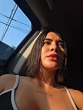 Snapshot of Sweetnahoxxx chatting on February 28, 9:38 pm Sweetnahoxxx online show from February 28, 9:38 pm