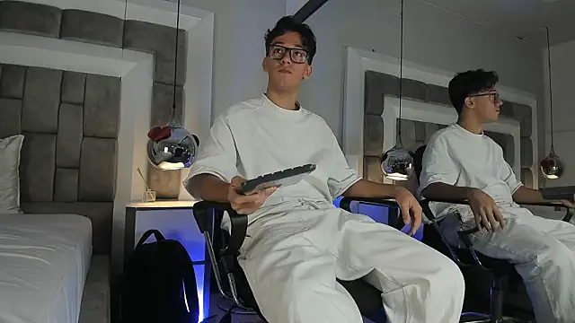 Austin Reedss online show from March 3, 12:33 pm