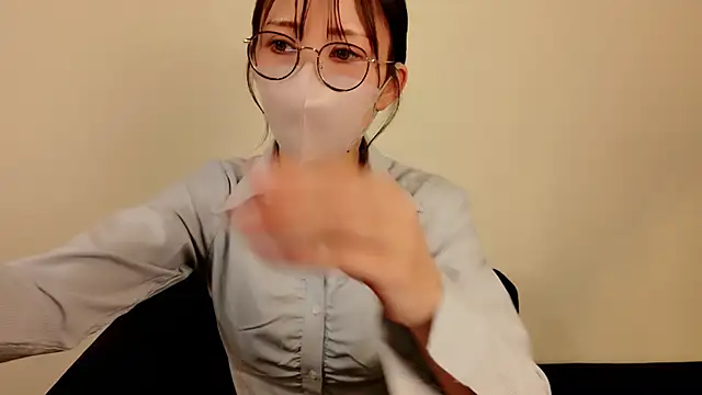 Snapshot of eri2026eri chatting on June 21, 2:19 pm eri2026eri online show from June 21, 2:19 pm