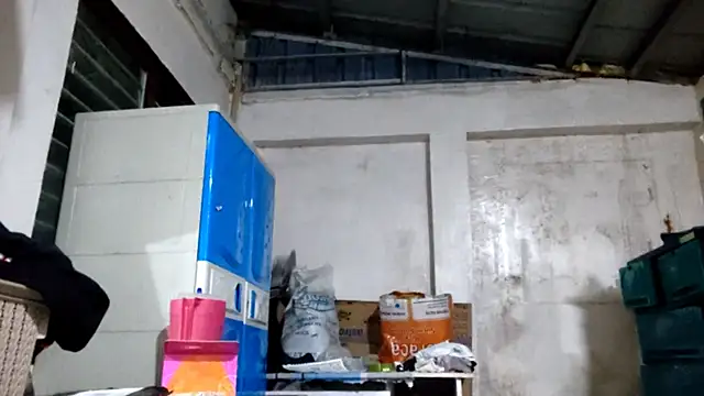 EllieCoconut001 online show from April 6, 10:27 am