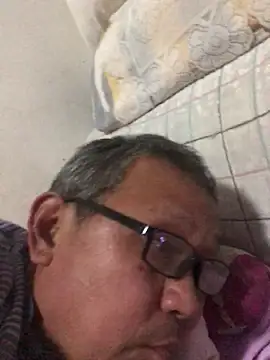 Snapshot of yaocaobi8 chatting on April 3, 12:58 pm yaocaobi8 online show from April 3, 12:58 pm