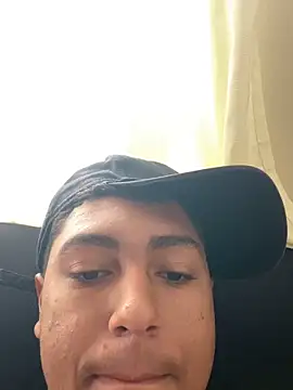 Snapshot of morenopirocatorta chatting on February 24, 1:20 pm morenopirocatorta online show from February 24, 1:20 pm