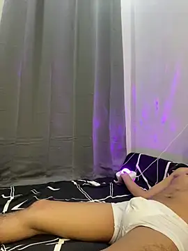 Snapshot of asian_darlingcummersxXx chatting on March 20, 5:51 pm asian darlingcummersxXx online show from March 20, 5:51 pm